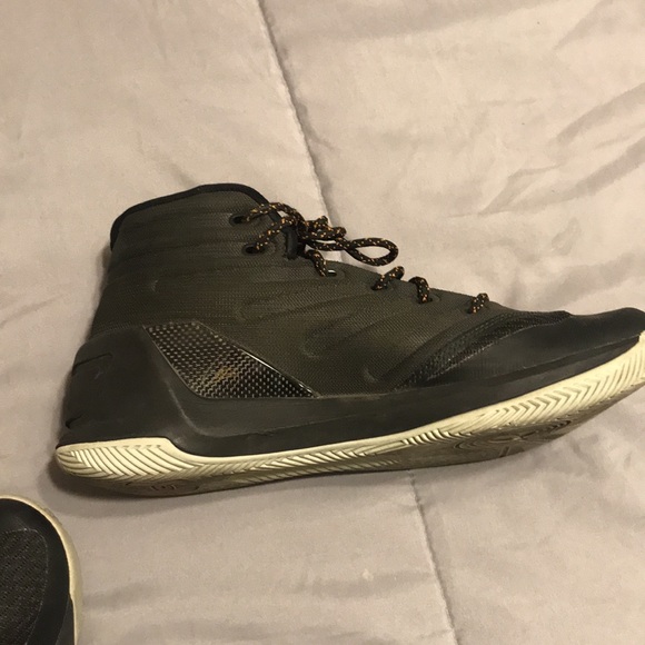 Steph curry 3s basketball shoes - Picture 3 of 4